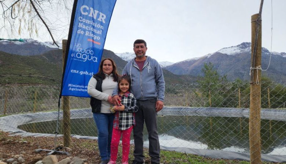 Pequeñas agricultoras de Atacama y Coquimbo podrán postular sus proyectos al concurso exclusivo para mujeres de la CNR