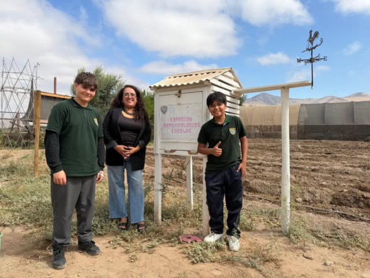 “Los cazadores del clima”: Investigación escolar comparó la temperatura ambiental entre la localidad de San Pedro y Copiapó